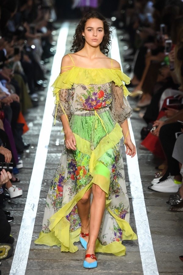 ブルマリン(Blumarine) 2019年春夏ウィメンズコレクション  - 写真35