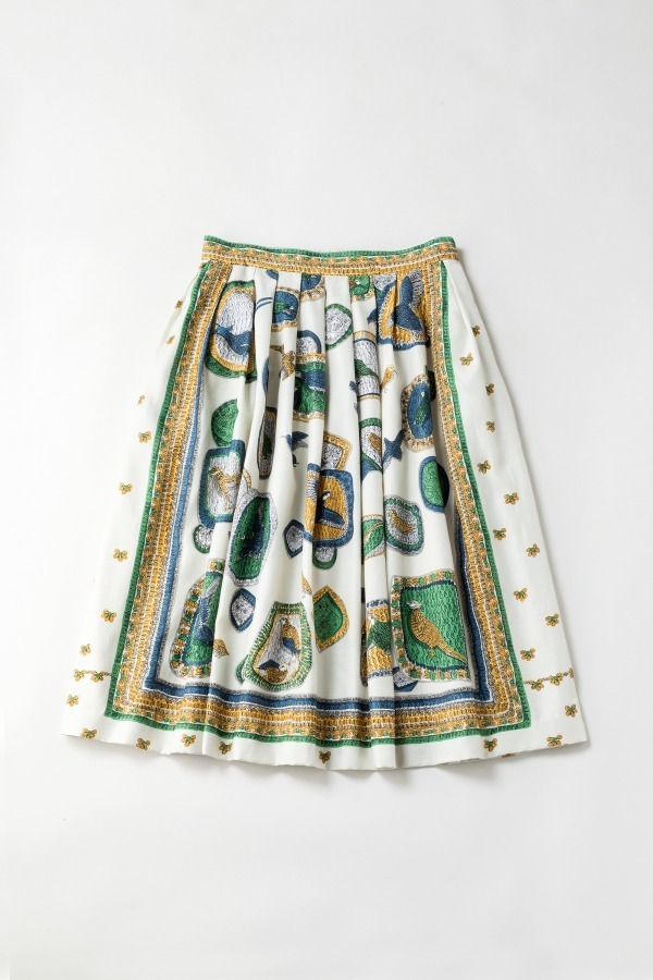 ジェーンマープルドンルサロンの新作ウェア - 愛らしい“鳥”を描いたスカーフ柄ワンピースやスカート｜写真12