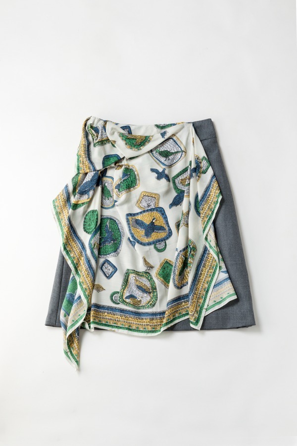 ジェーンマープルドンルサロンの新作ウェア - 愛らしい“鳥”を描いたスカーフ柄ワンピースやスカート｜写真10