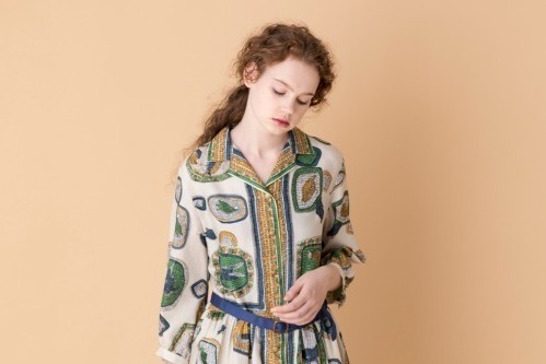 ジェーンマープルドンルサロンの新作ウェア - 愛らしい“鳥”を描いたスカーフ柄ワンピースやスカート