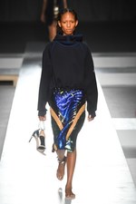 スポーツマックス 2019年春夏コレクション - ビーチの開放感をシティへ持ち込むと…｜写真8