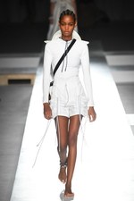 スポーツマックス 2019年春夏コレクション - ビーチの開放感をシティへ持ち込むと…｜写真34