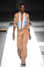 スポーツマックス 2019年春夏コレクション - ビーチの開放感をシティへ持ち込むと…｜写真42