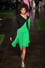 MSGM 2019年春夏コレクション - ビビッドカラーが飛び交い、新しい季節を告げる｜写真17