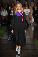 MSGM 2019年春夏コレクション - ビビッドカラーが飛び交い、新しい季節を告げる｜写真24
