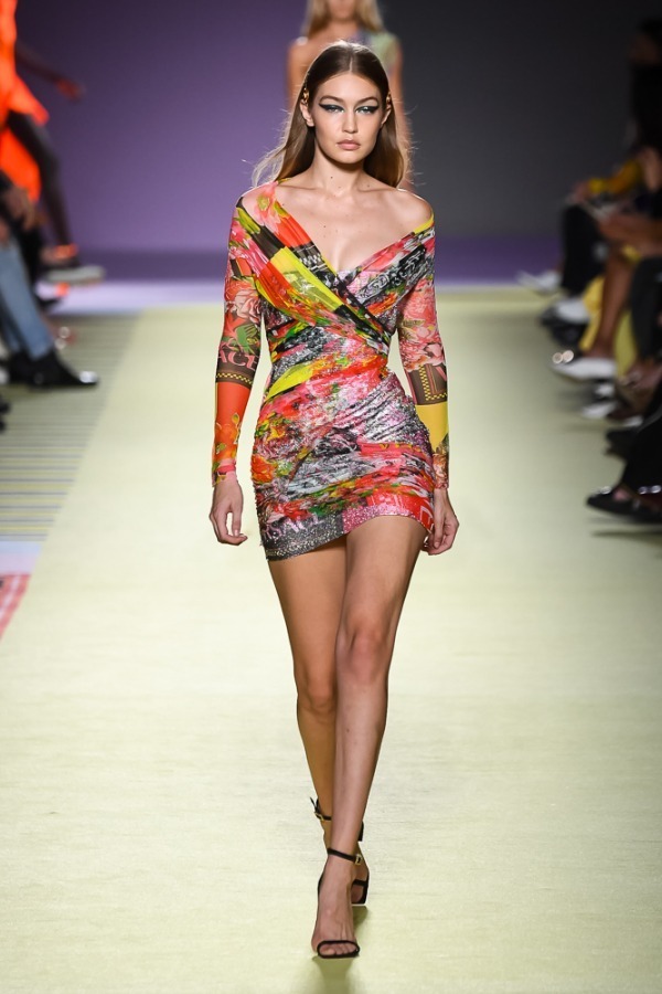 ヴェルサーチェ(VERSACE) 2019年春夏ウィメンズコレクション  - 写真63