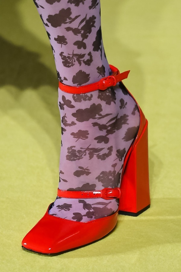 ヴェルサーチェ(VERSACE) 2019年春夏ウィメンズコレクション ディテール - 写真24
