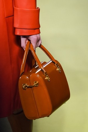 ヴェルサーチ 2019年春夏コレクション - 柄ON柄のミックスコーデでパワフルに｜写真7