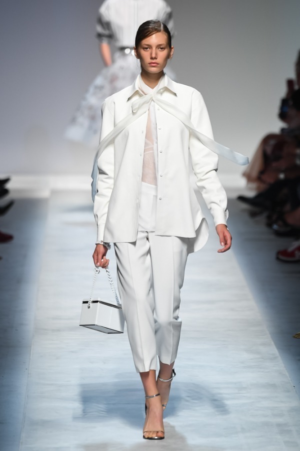 エルマンノ シェルヴィーノ(ERMANNO SCERVINO) 2019年春夏