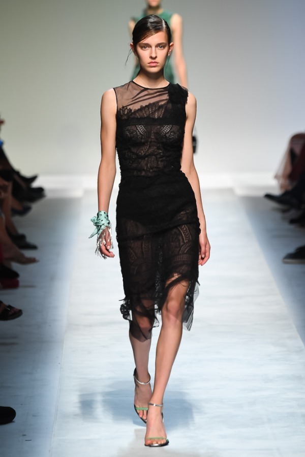 エルマンノ シェルヴィーノ(ERMANNO SCERVINO) 2019年春夏ウィメンズコレクション  - 写真58