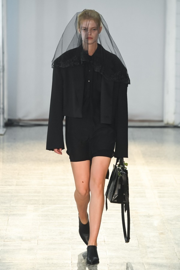 A.F.ヴァンデヴォースト 2019年春夏<span>コレクション</span> - 写真1