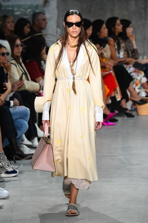 マルニ(MARNI) 2019年春夏ウィメンズコレクション シルエット - 写真25