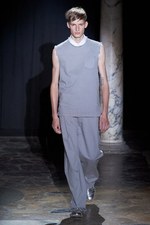 アクネ 2013年春夏メンズコレクション - 絶妙なバランスで仕上げた、フォーマル×カジュアルの対比｜写真7