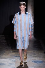 アクネ 2013年春夏メンズコレクション - 絶妙なバランスで仕上げた、フォーマル×カジュアルの対比｜写真8