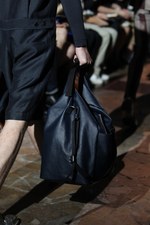 アクネ 2013年春夏メンズコレクション - 絶妙なバランスで仕上げた、フォーマル×カジュアルの対比｜写真41