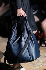 アクネ 2013年春夏メンズコレクション - 絶妙なバランスで仕上げた、フォーマル×カジュアルの対比｜写真43