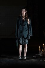 エムエム6 メゾン マルジェラ 19年春夏コレクション、パリの街角で見つけた古着を再解釈｜写真14