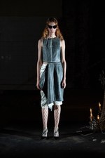 エムエム6 メゾン マルジェラ 19年春夏コレクション、パリの街角で見つけた古着を再解釈｜写真16