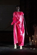 エムエム6 メゾン マルジェラ 19年春夏コレクション、パリの街角で見つけた古着を再解釈｜写真19