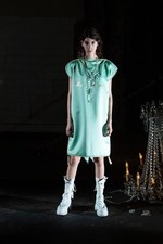 エムエム6 メゾン マルジェラ 19年春夏コレクション、パリの街角で見つけた古着を再解釈｜写真21