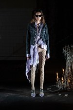 エムエム6 メゾン マルジェラ 19年春夏コレクション、パリの街角で見つけた古着を再解釈｜写真24