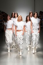 フィロソフィ ディ ロレンツォ セラフィニ 2019年春夏コレクション - 爽やかな季節の幕開け｜写真43