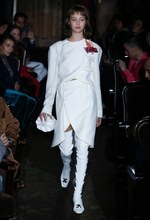 グッチ 2019年春夏ウィメンズコレクション - パリ歴史あるシアターでランウェイショー｜写真37