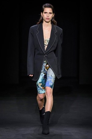 ミュグレー(MUGLER) 2019年春夏ウィメンズコレクション  - 写真3