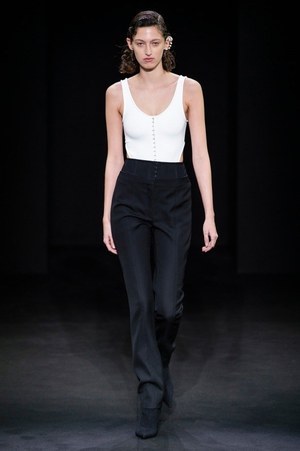 ミュグレー(MUGLER) 2019年春夏ウィメンズコレクション  - 写真7