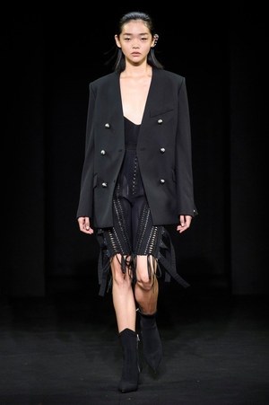 ミュグレー(MUGLER) 2019年春夏ウィメンズコレクション  - 写真15