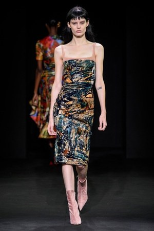 ミュグレー(MUGLER) 2019年春夏ウィメンズコレクション  - 写真17