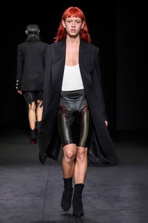 ミュグレー(MUGLER) 2019年春夏ウィメンズコレクション  - 写真18