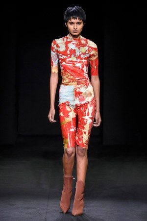 ミュグレー(MUGLER) 2019年春夏ウィメンズコレクション  - 写真19