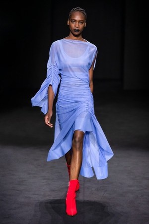 ミュグレー(MUGLER) 2019年春夏ウィメンズコレクション  - 写真22