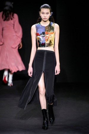 ミュグレー(MUGLER) 2019年春夏ウィメンズコレクション  - 写真23