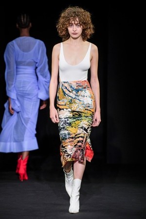 ミュグレー(MUGLER) 2019年春夏ウィメンズコレクション  - 写真25