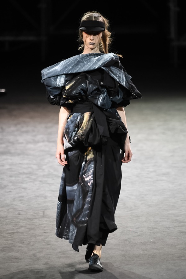 ヨウジヤマモト(Yohji Yamamoto) 2019年春夏ウィメンズコレクション  - 写真70