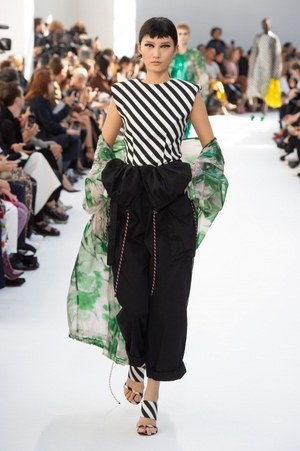 ドリス ヴァン ノッテン 2019年春夏コレクション - 違いを楽しみ手を取り合って今を生きる｜写真4