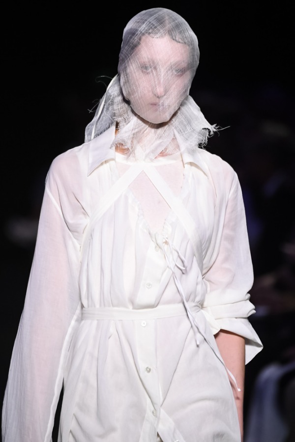 アン ドゥムルメステール(ANN DEMEULEMEESTER) 2019年春夏ウィメンズコレクション  - 写真7