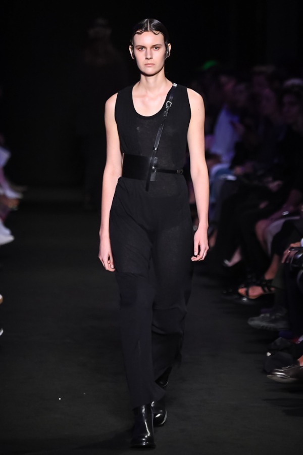 アン ドゥムルメステール(ANN DEMEULEMEESTER) 2019年春夏ウィメンズコレクション シルエット - 写真8