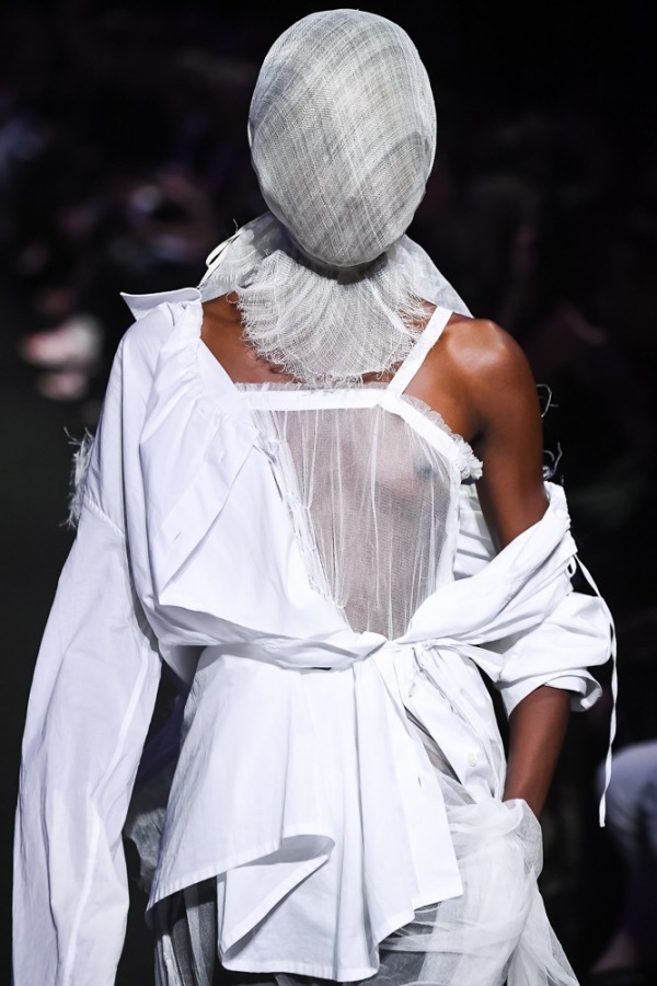 アン ドゥムルメステール(ANN DEMEULEMEESTER) 2019年春夏ウィメンズコレクション  - 写真13