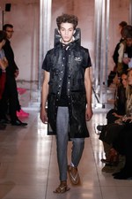 クレージュ 2019年春夏コレクション - “接近戦”の体感型ショー｜写真29