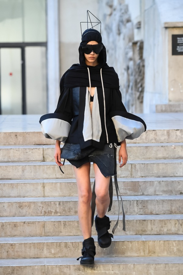 リック・オウエンス(Rick Owens) 2019年春夏ウィメンズコレクション  - 写真5