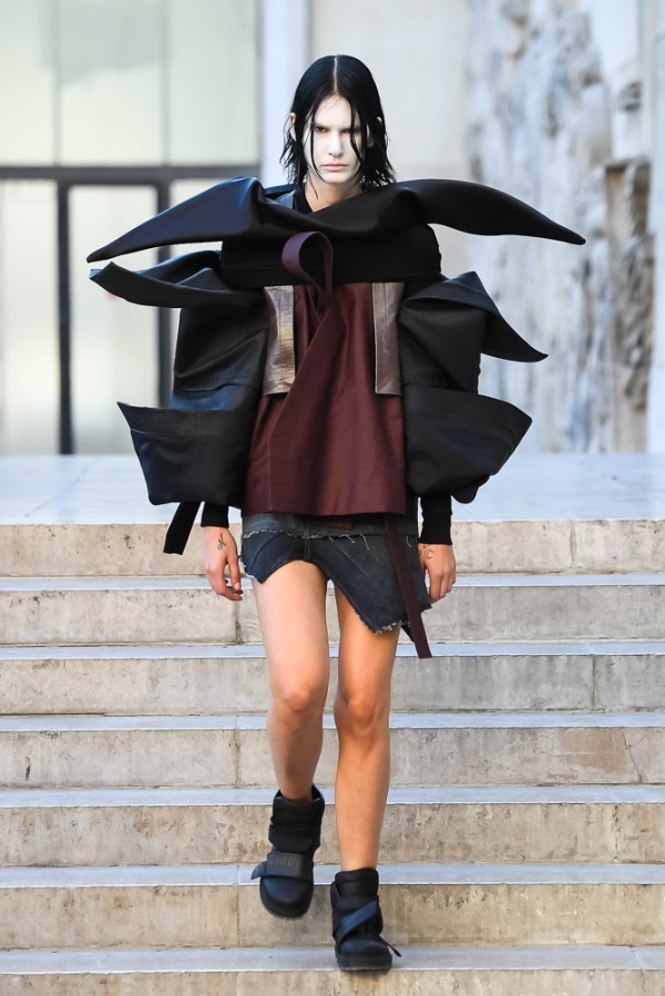 リック・オウエンス(Rick Owens) 2019年春夏ウィメンズコレクション  - 写真8