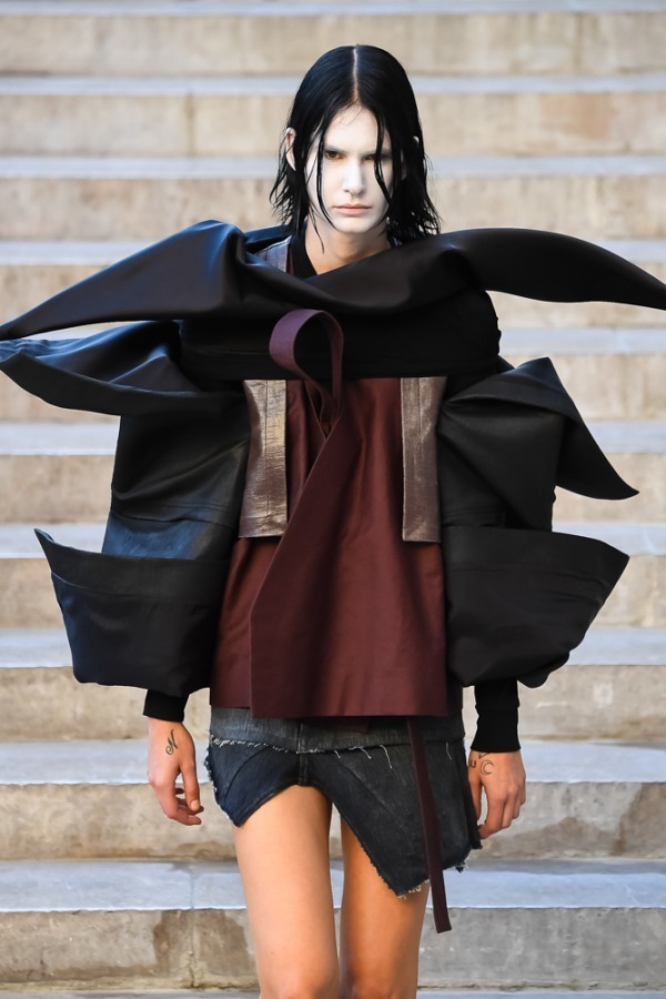 リック・オウエンス(Rick Owens) 2019年春夏ウィメンズコレクション  - 写真9