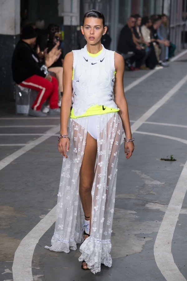 オフ-ホワイト  2019年春夏<span>コレクション</span> - 写真19