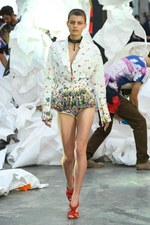 アンドレアス・クロンターラー フォー ヴィヴィアン・ウエストウッド 2019年春夏コレクション｜写真7