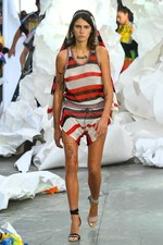 アンドレアス・クロンターラー フォー ヴィヴィアン・ウエストウッド 2019年春夏コレクション｜写真12