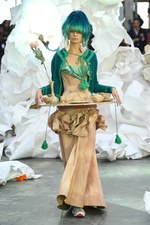 アンドレアス・クロンターラー フォー ヴィヴィアン・ウエストウッド 2019年春夏コレクション｜写真24