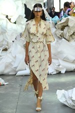 アンドレアス・クロンターラー フォー ヴィヴィアン・ウエストウッド 2019年春夏コレクション｜写真32